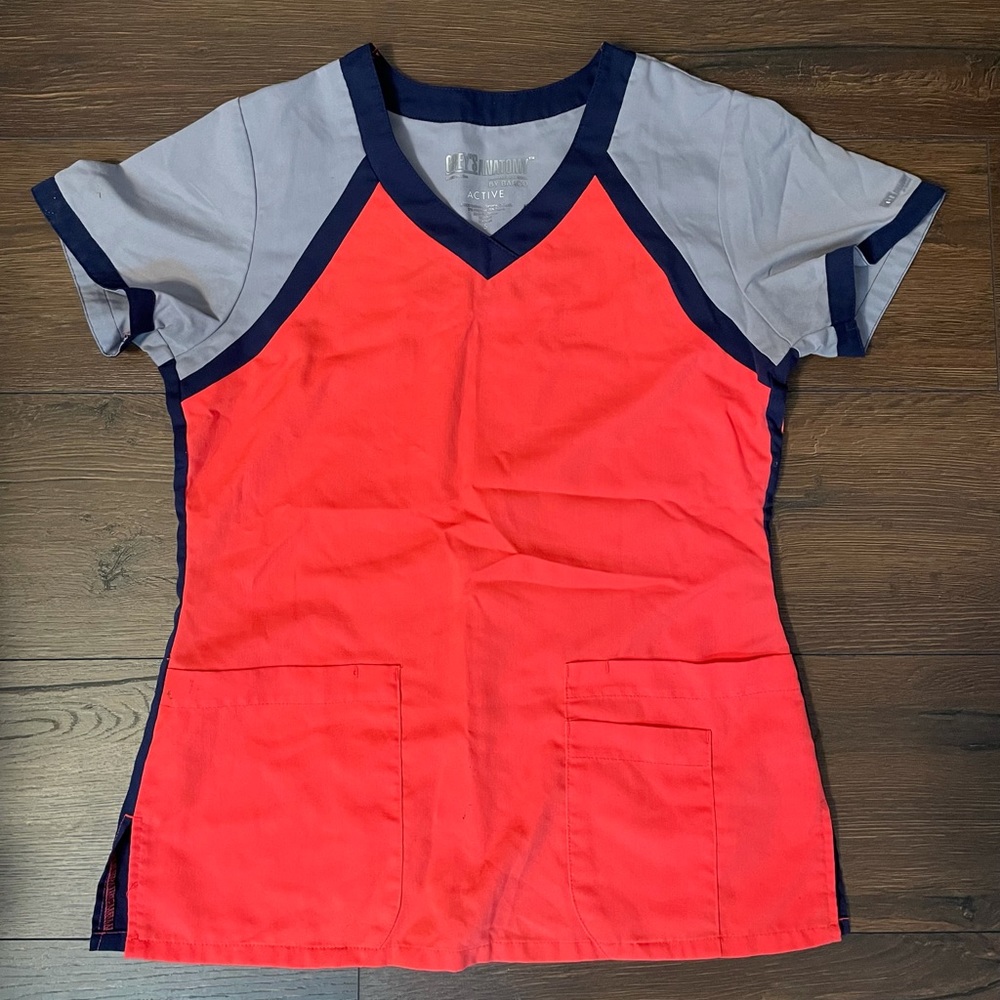 Greys anatomy women’s scrub top